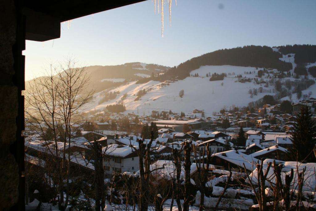 Chalet In Megeve Bed and Breakfast Rum bild